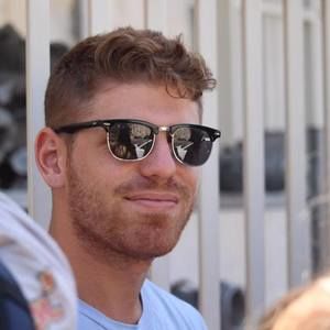 Meet your Posher, Troy